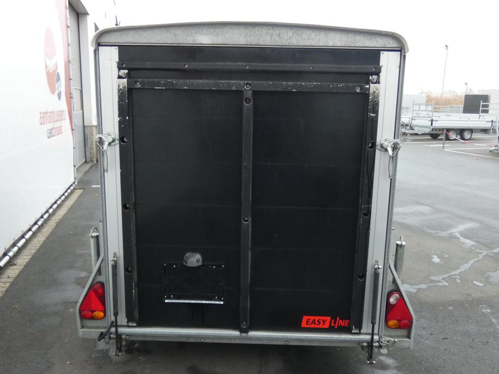 Easyline Gesloten aanhangwagen enkelas 300x151x170cm 1300kg